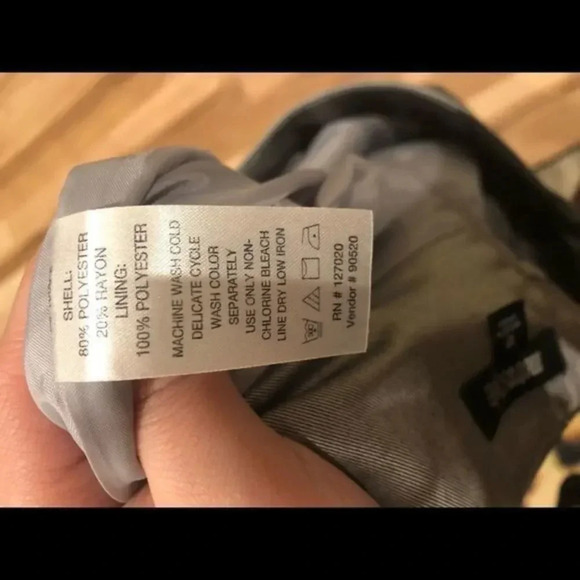 - Metro Style gray metallic skirt - Picture 7 of 10